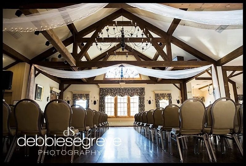 Publick House Historic Inn in Sturbridge, MA